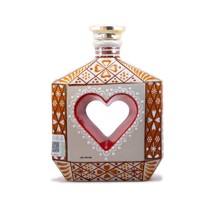 Riqueza Cultural Añejo (Heart Bottle) 750ml
